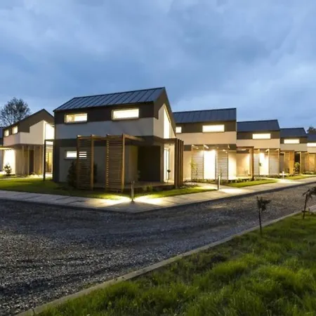 Lodge Baltic Park - Wypoczynkowy W Harmonii Z Natura - Komfortowy Z 2 Sypialniami - Grzany Basen- Atrakcje Dla Dzieci Mini Zoo Z Alpakami